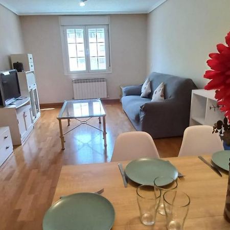 Apartamento Con 3 Dormitorios Y Garaje A 10 Minutos De Valladolid Exteriör bild