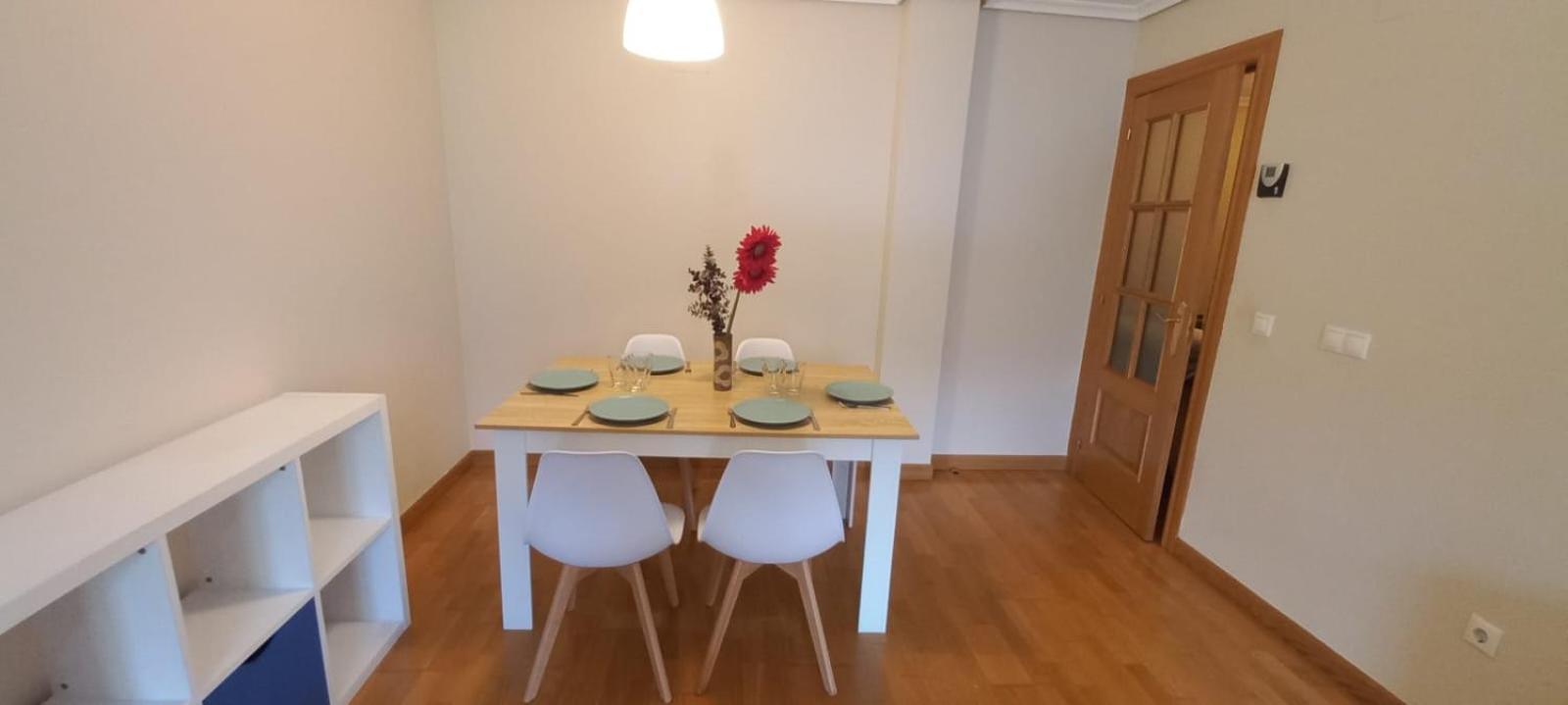 Apartamento Con 3 Dormitorios Y Garaje A 10 Minutos De Valladolid Exteriör bild