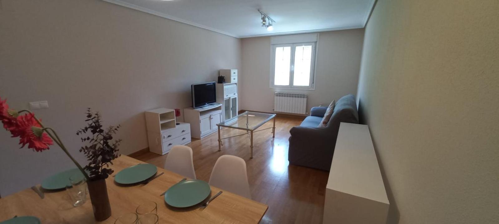 Apartamento Con 3 Dormitorios Y Garaje A 10 Minutos De Valladolid Exteriör bild